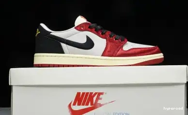 Hyperoad Room Retro Jordan 1 Trophy OG Low Home 0608